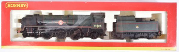 MODEL RAILWAY - HORNBY OO GAUGE MODEL RAILWAY LOCOMOTIVE