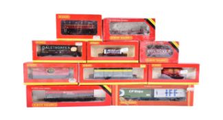 COLLECTION OF VINTAGE HORNBY OO GAUGE MODEL RAILWAY ROLLING STOCK