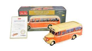 SUN STAR BEDFORD OB DUPLE VISTA COACH DIECAST MODEL 1/24 SCALE