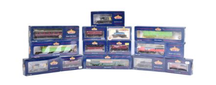 MODEL RAILWAY - BACHMANN OO GAUGE MODEL RAILWAY ROLLING STOCK