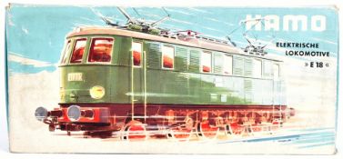VINTAGE HAMO OO / HO GAUGE MODEL RAILWAY TRAINSET LOCOMOTIVE