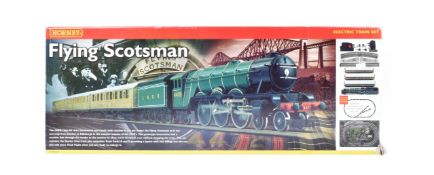MODEL RAILWAY - HORNBY OO GAUGE FLYING SCOTSMAN TRAINSET