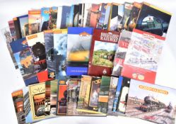COLLECTION OF VINTAGE MODEL RAILWAY TRAINSET MAGAZINES AND CATALOGUES