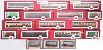 MODEL RAILWAY - DAPOL OO GAUGE ROLLING STOCK