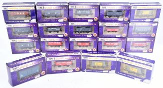 MODEL RAILWAY - DAPOL OO GAUGE ROLLING STOCK