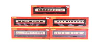COLLECTION OF ASSORTED HORNBY OO GAUGE MODEL RAILWAY COACHES