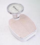 HARRODS - SET OF VINTAGE MID CENTURY SCALES