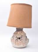 SHELF POTTERY - 1970S STUDIO ART POTTERY TABLE LAMP