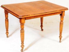 VICTORIAN 19TH CENTURY GOLDEN OAK DINING EXTENDING TABLE