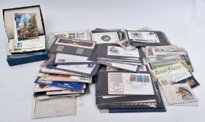 COLLECTION OF 20TH CENTURY FDCS, AIR MAIL COVERS & OTHER