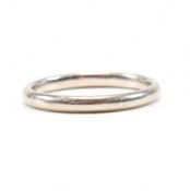 VINTAGE PLATINUM BAND RING