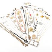 COLLECTION OF 19TH & 20TH CENTURY COSTUME JEWELLERY