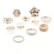 COLLECTION OF ASSORTED SILVER & WHITE METAL RINGS