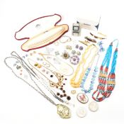 COLLECTION OF ASSORTED VINTAGE & LATER COSTUME JEWELLERY