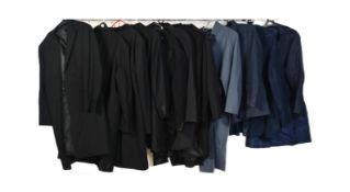 COLLECTION OF VINTAGE MENS COATS & JACKETS