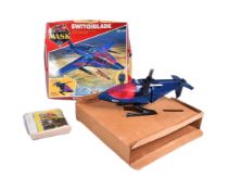 MASK - VINTAGE KENNER ' SWITCHBLADE ' PLAYSET