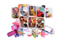 COLLECTION OF VINTAGE PLAYSET ACTION FIGURES