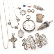 COLLECTION OF ANTIQUE & LATER SILVER & WHITE METAL JEWELLERY