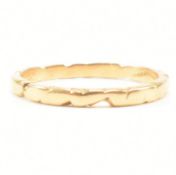 HALLMARKED 18CT GOLD BAND RING