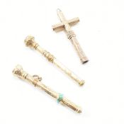 FIVE EARLY 20TH CENTURY YELLOW METAL PROPELLING PENCILS