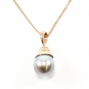 GOLD & TAHITIAN PEARL PENDANT NECKLACE