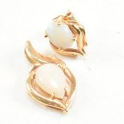 14CT GOLD & OPAL PENDANT & 14CT OPAL EARRING