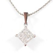 HALLMARKED18CT WHITE GOLD & DIAMOND PENDANT NECKLACE