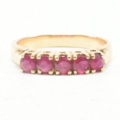 14CT GOLD & RUBY FIVE STONE RING