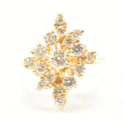 18CT GOLD & DIAMOND CLUSTER RING