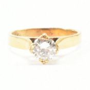 18CT GOLD & DIAMOND SOLITAIRE RING