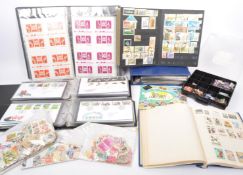 COLLECTION OF UK & INTERNATIONAL FRANKED & UNFRANKED STAMPS
