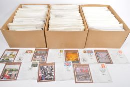 LARGE COLLECTION OF ROYAL MAIL COMMEMORATIVE FIRST DAY COVERS