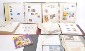 COLLECTION OF VINTAGE UNFRANKED UK POSTAGE STAMPS