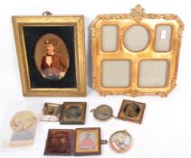 COLLECTION OF EARLY 20TH CENTURY PICTURE FRAMES WITH PICTURES