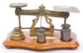 COMPACT VINTAGE POSTAL POST OFFICE WEIGHING SCALES