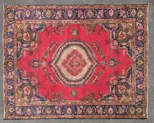 LARGE VINTAGE 20TH CENTURY PERSIAN ISLAMIC FLOOR RUG