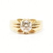 VINTAGE DIAMOND & YELLOW METAL SOLITAIRE RING