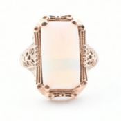 HALLMARKED 9CT GOLD & OPAL PLAQUE RING