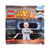 LEGO - STAR WARS - ADMIRAL YULAREN MINIFIGURE