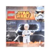 LEGO - STAR WARS - ADMIRAL YULAREN MINIFIGURE
