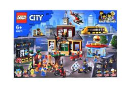 LEGO SET - CITY - 60271 - MAIN SQUARE