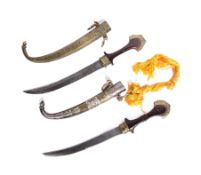PAIR OF 19TH CENTURY MOROCCAN KOUMMYA DAGGERS