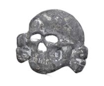 WWII SECOND WORLD WAR GERMAN WAFFEN SS CAP BADGE