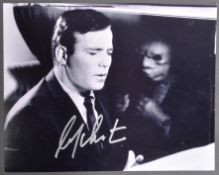 WILLIAM SHATNER - THE TWILIGHT ZONE - SIGNED 8X10