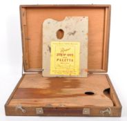 MID 20TH CENTURY ARTIST'S PAINTING PALETTE IN CARRY CASE