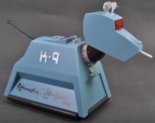 DOCTOR WHO - BOB BAKER & JOHN LEESON - 1/6 SCALE SIGNED K9