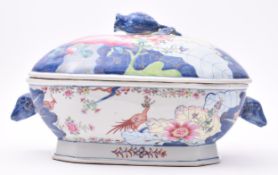 KANGXI PERIOD CHINESE EXPORT PORCELAIN LIDDED TUREEN