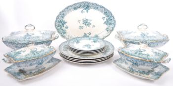 EARLY 20TH CENTURY F & SONS CHATSWORTH DINNER SET