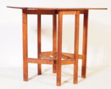 RETRO MID 20TH CENTURY FORMICA TOPPED KITCHEN DINING TABLE