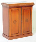 VICTORIAN 19TH CENTURY MAHOGANY SPECIMEN CABINET